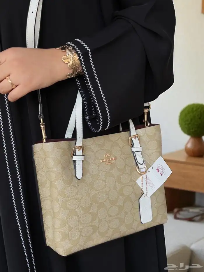 شنط من ماركة كوتش وشانيل لا يفوتك 1