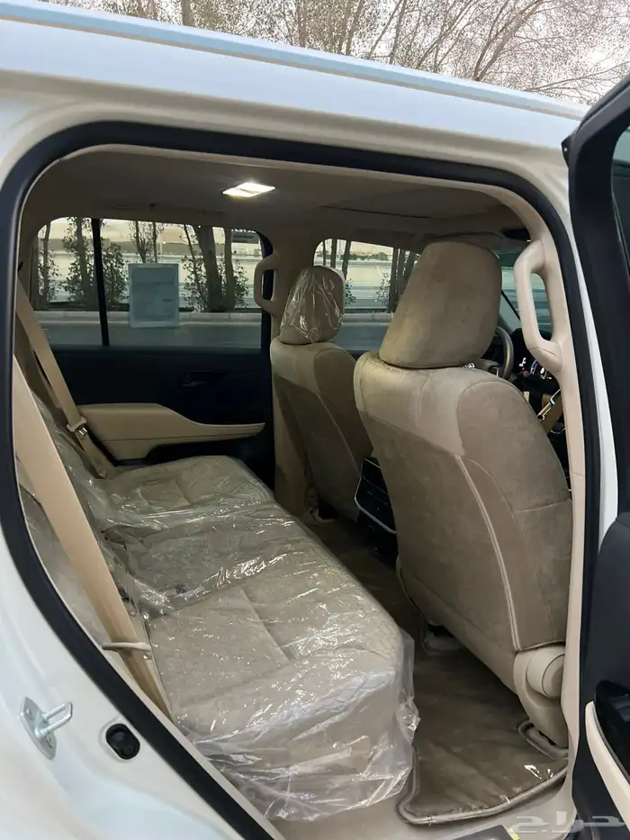 تويوتا لاندكروزر2025L3 الممشى2 الف كيلو فقط 12