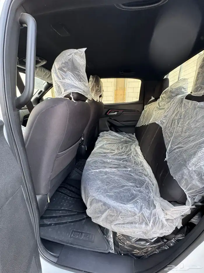 ايسوزو ديماكسGT 2023 نظيف 11