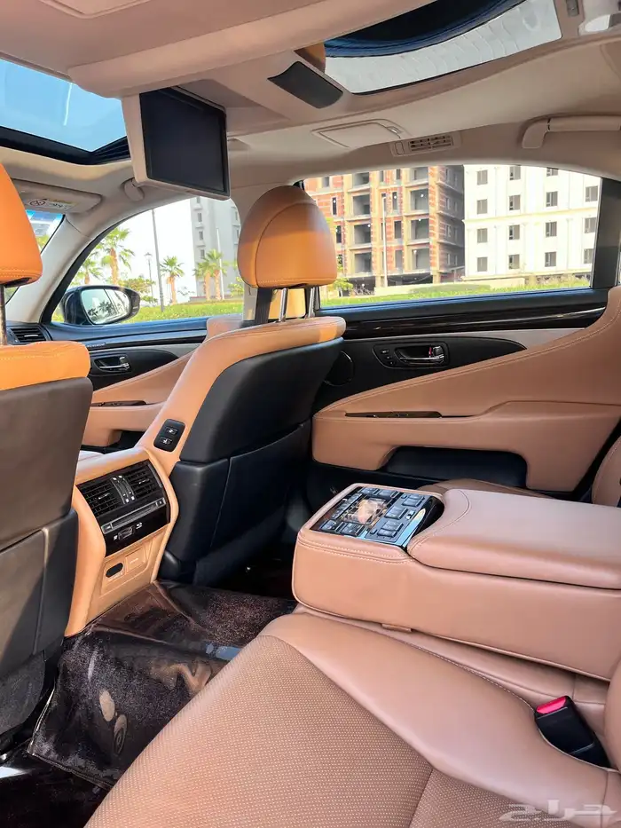 لكزس LS 460L مخزن 12