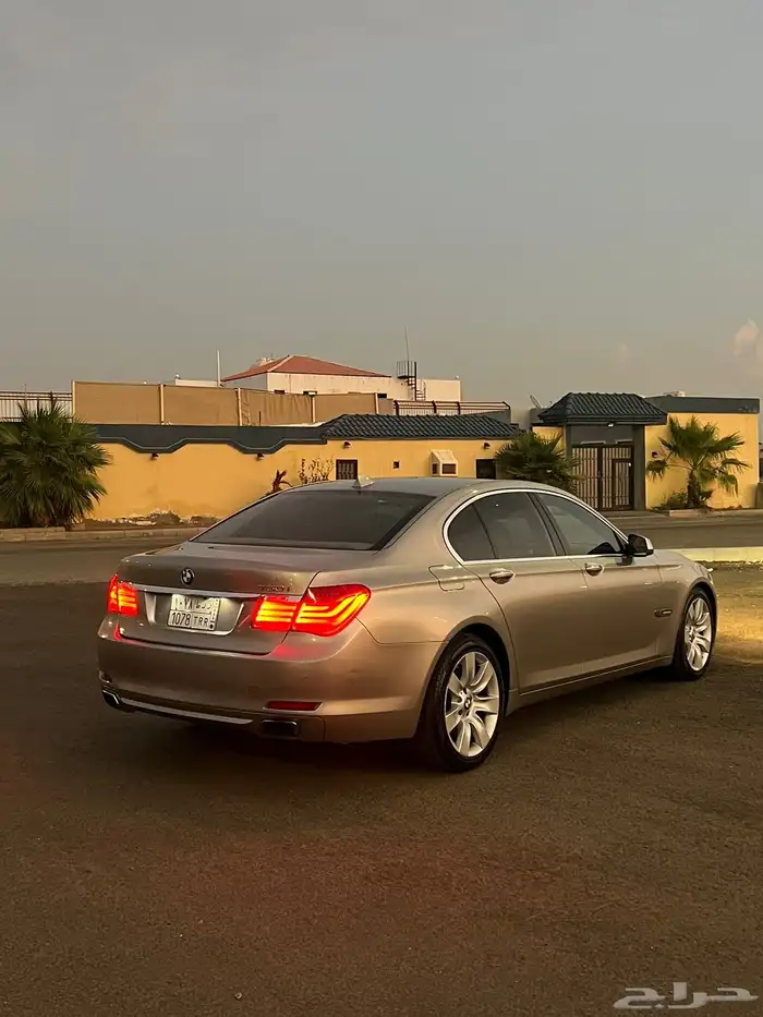 بي ام 750 أعلى فئة موديل 2011 0