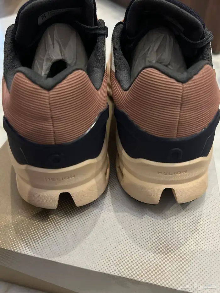 احذيه من براندات متنوعه مقاس 39_40 3