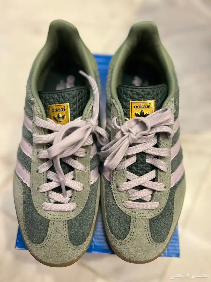 احذيه من براندات متنوعه مقاس 39_40 0