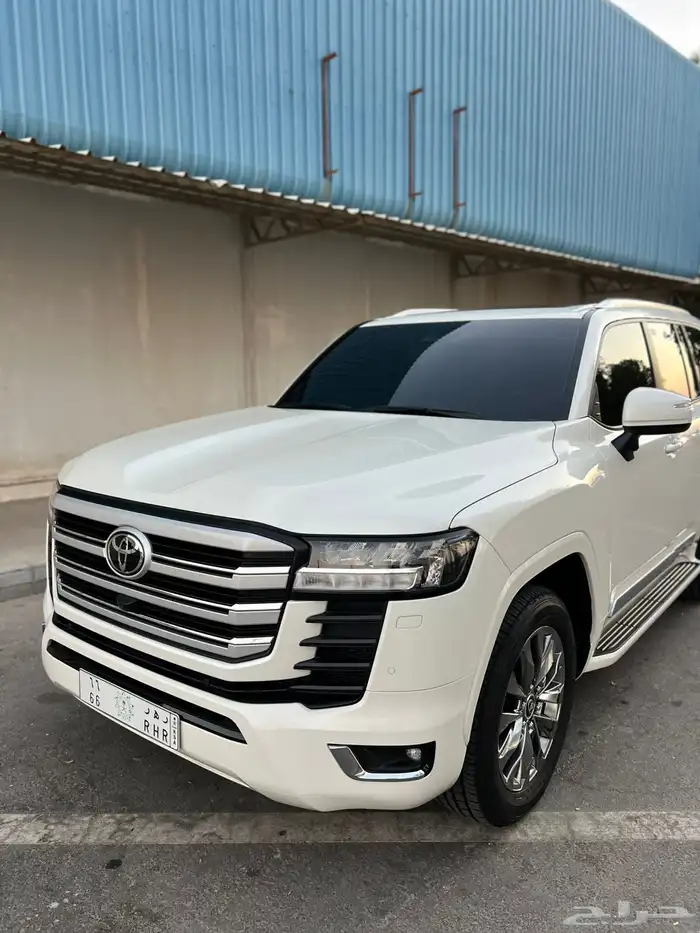 تويوتا لاندكروزر2025L3 الممشى2 الف كيلو فقط 5