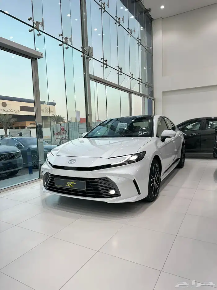 تويوتا كامري قراندي 2025 1