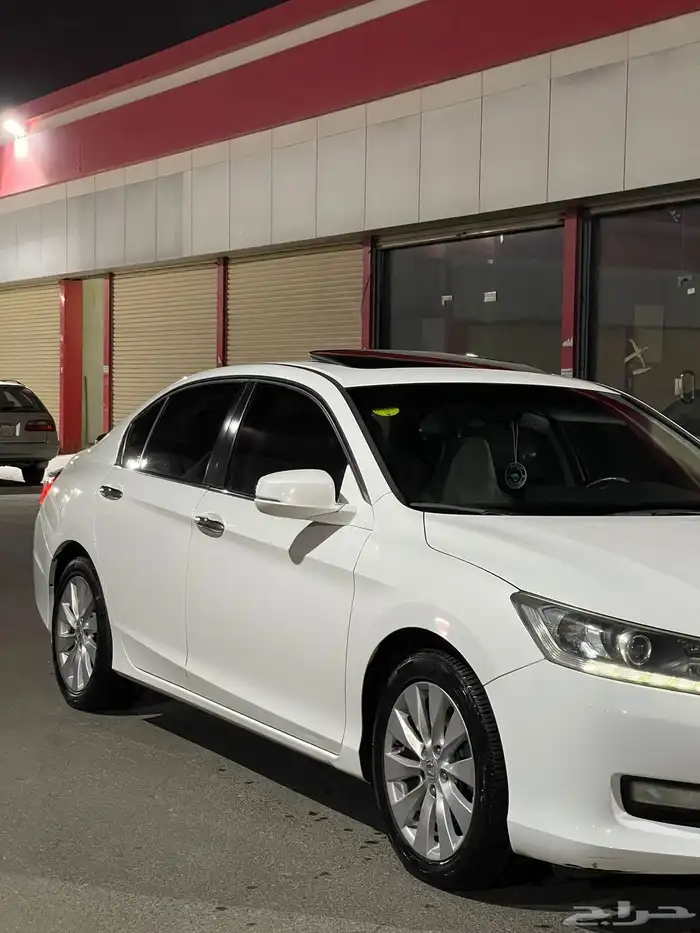 هواند اكورد 8