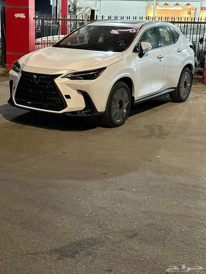 لكزس NX350 AA 2025 بسعر 185.000 3
