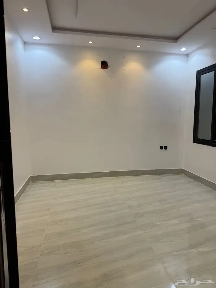 دور ارضي بمدخل سياره حي الرمال بالقرب من المطار 5