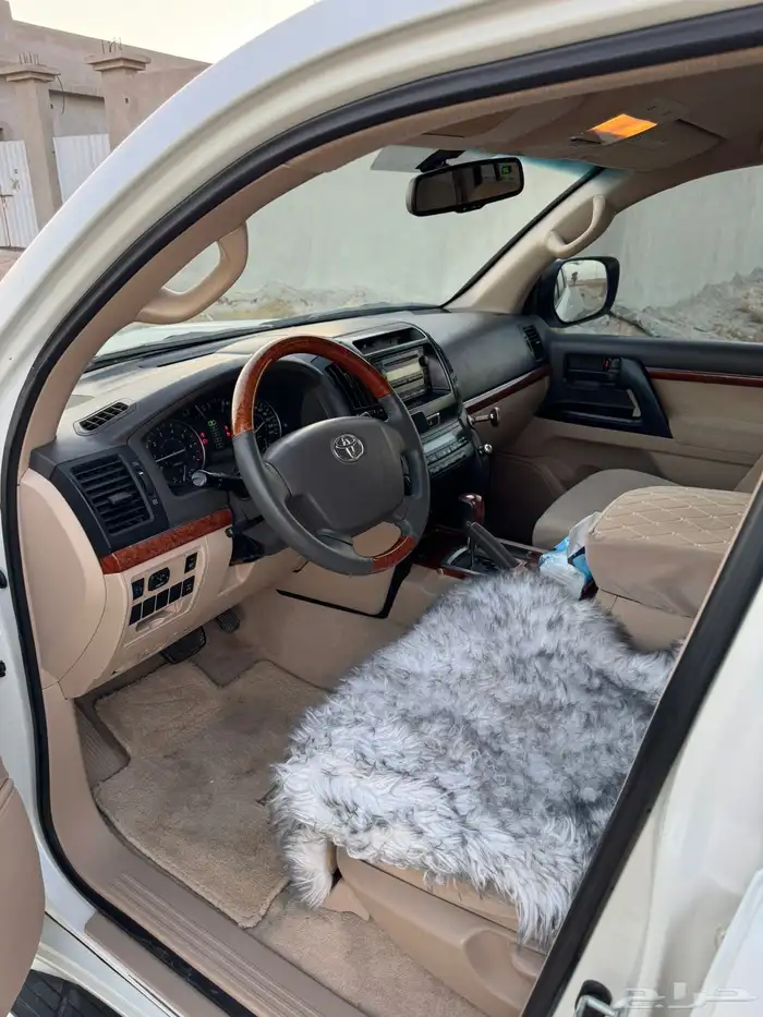 لاندكروزر 2012 4