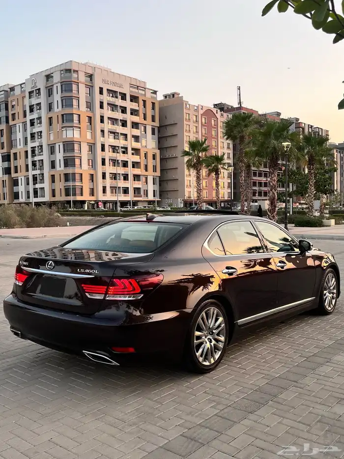 لكزس LS 460L مخزن 4