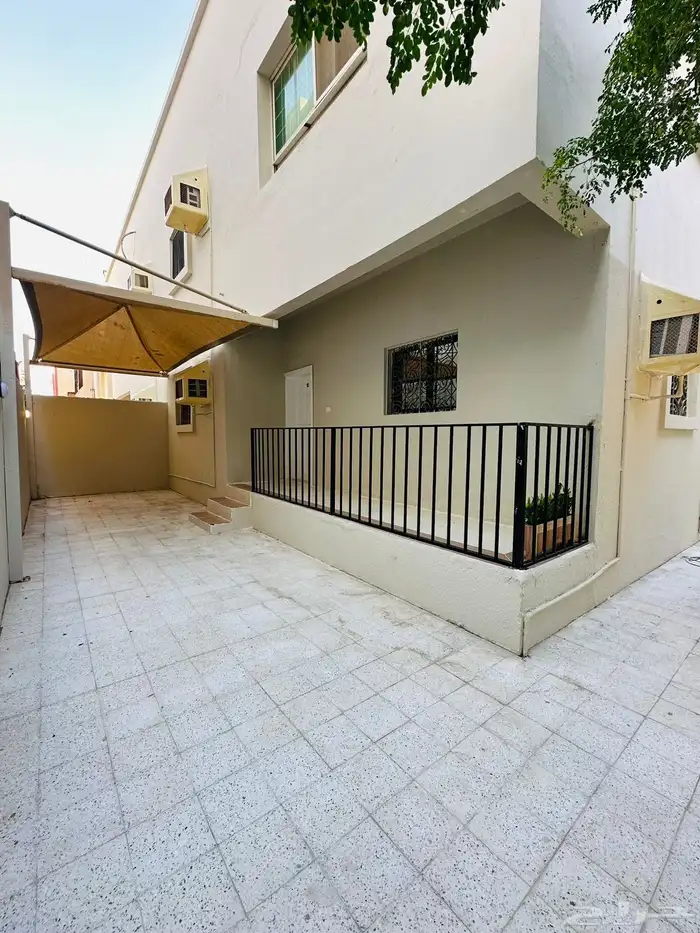 شقة مفروشه حي الربوة من غرفه وصالة ومدخل خاص وحوش خاصه 3