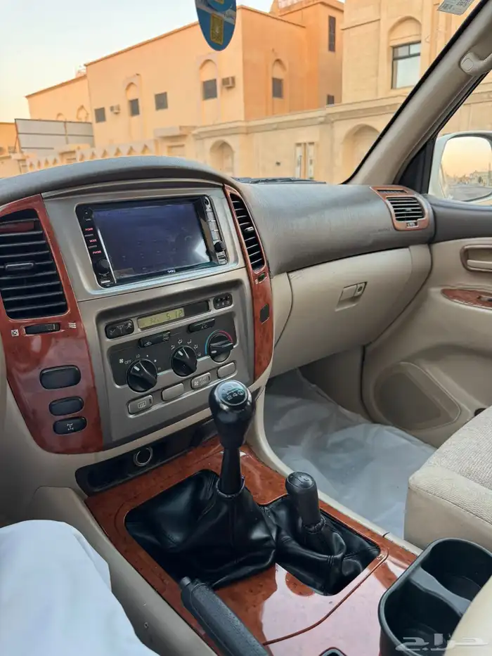 جي اكس ار 2007 لاندكروزر 8