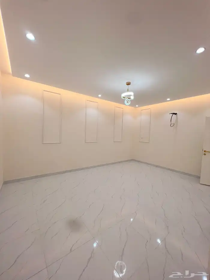 شقة ارضية خلفية حي الريان السعر 420 للبيع 3