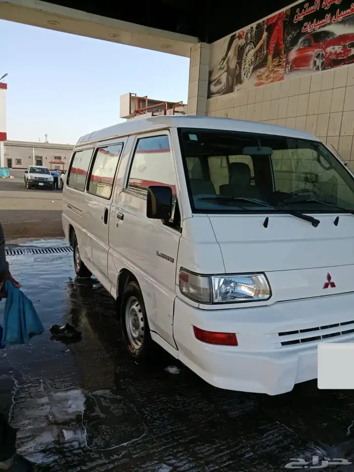 باص ميستوبيشي مخزن وبحالة الوكالة والممشى قليل 0