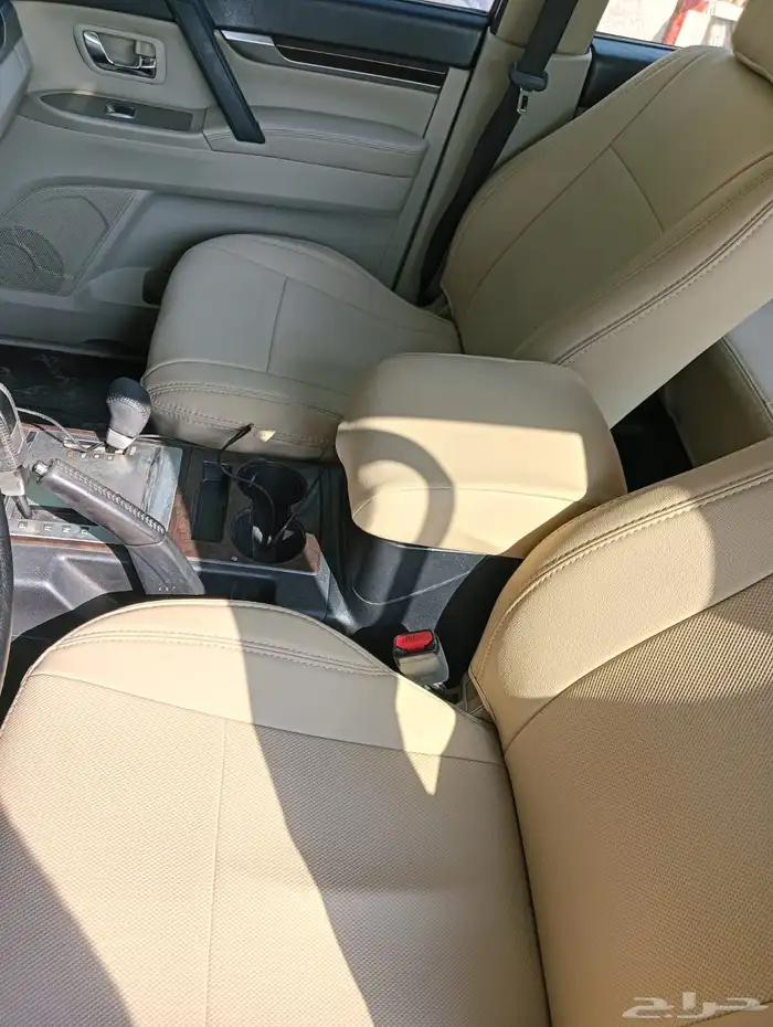 ميتسوبيشي باجيرو 2011 للبيع 8