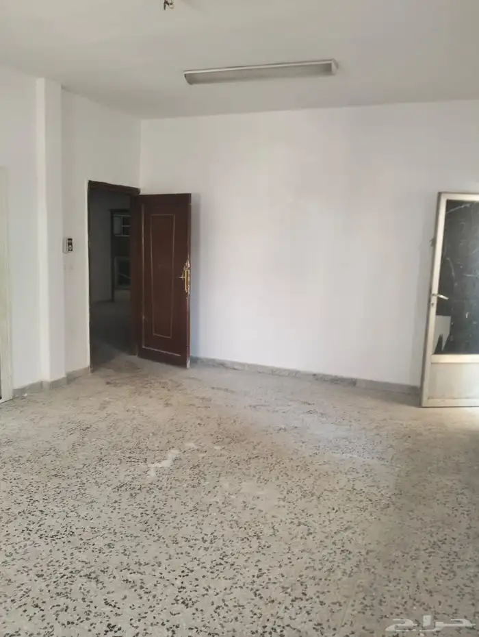 شقه لليجار 5