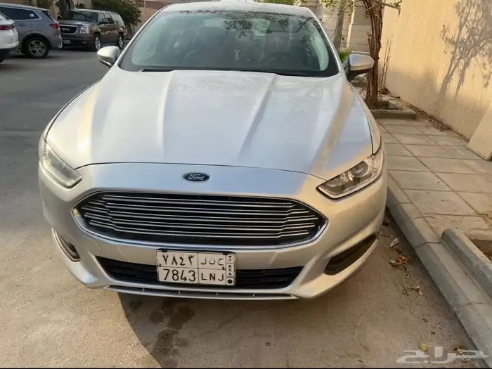 فورد فيوجن فضي 2016 16