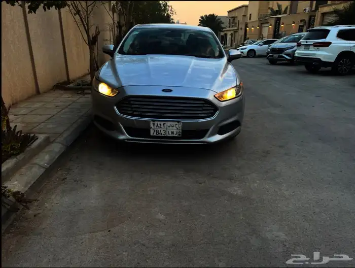 فورد فيوجن فضي 2016 14