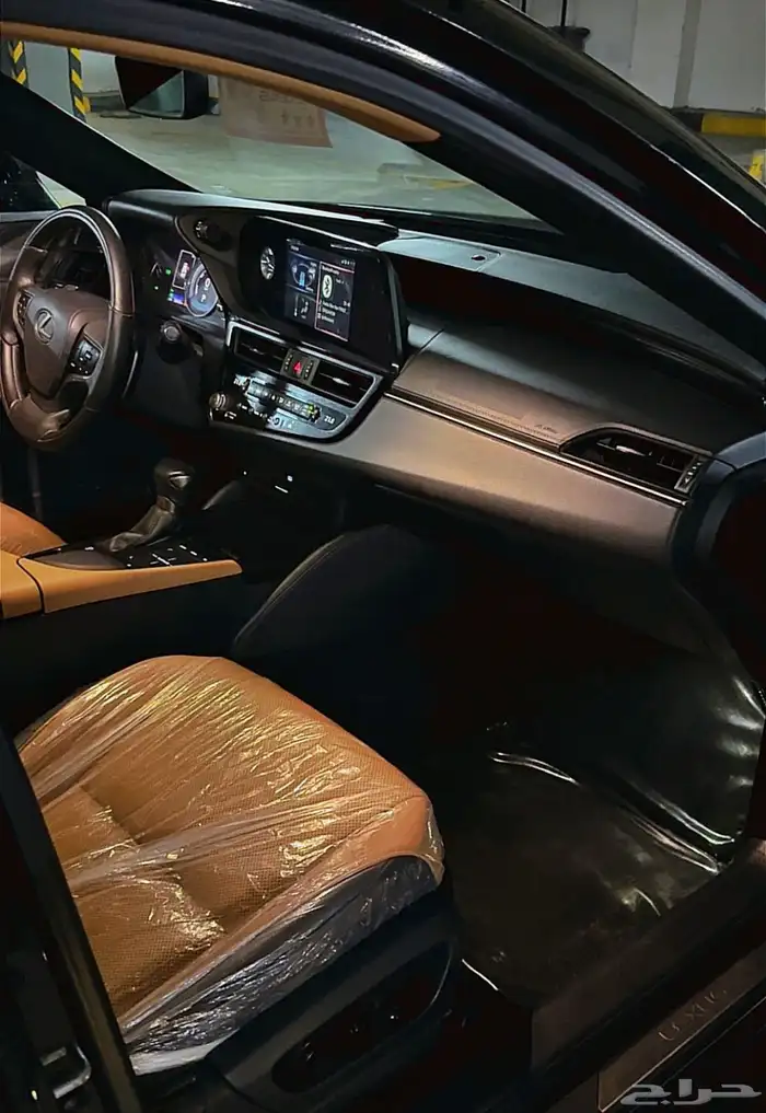 لكزس ES300h هايبرد 2022 نظيفة جدا 26