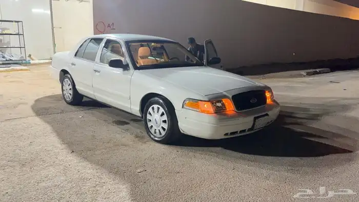 فورد فكتوريا 1