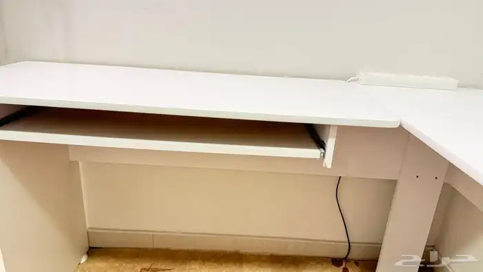 طاولة مكتبية 2