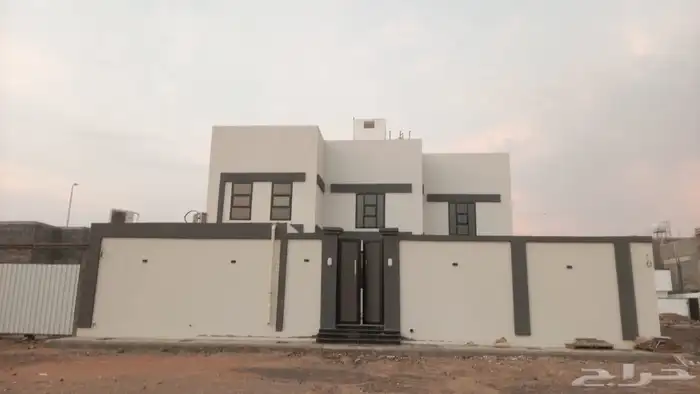 فيلا في حي الشروق للايجار 0