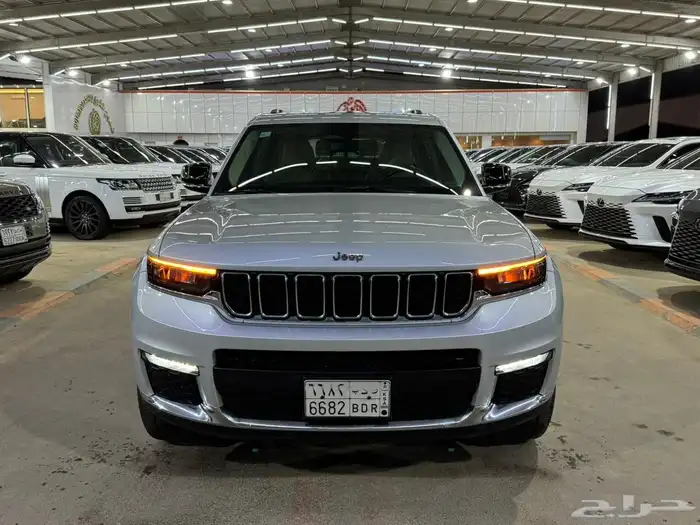 جراند شيروكي ليمتد 2022 ( سعودي بحالة الوكالة ) 1