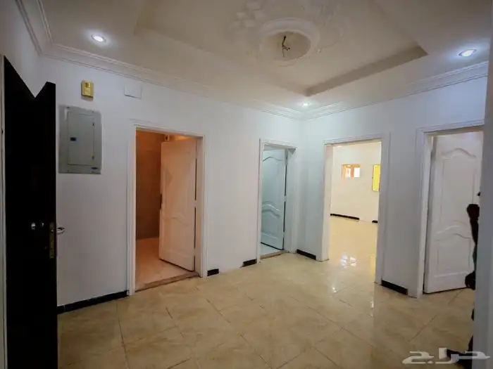 شقة للايجار حي السامر 7