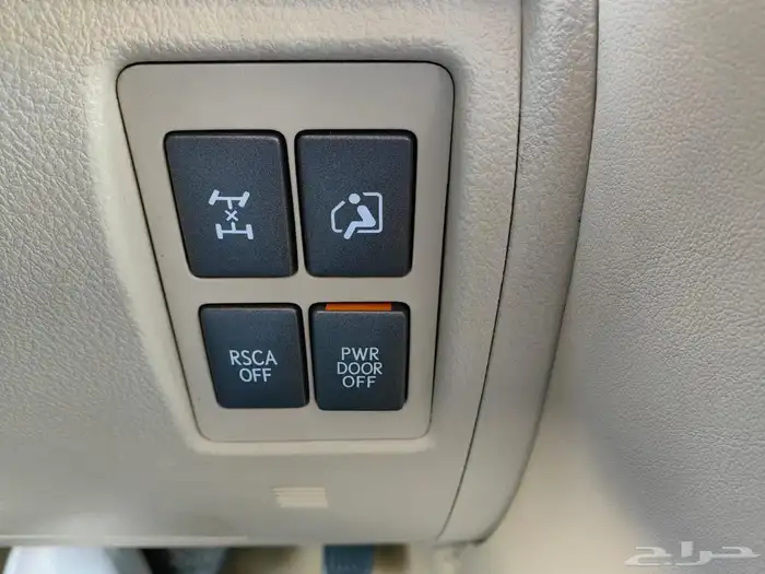 جيب لكزس 2013 570 31