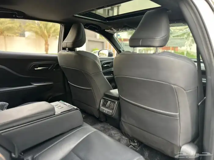 تويوتا كراون بريميوم 2023 21