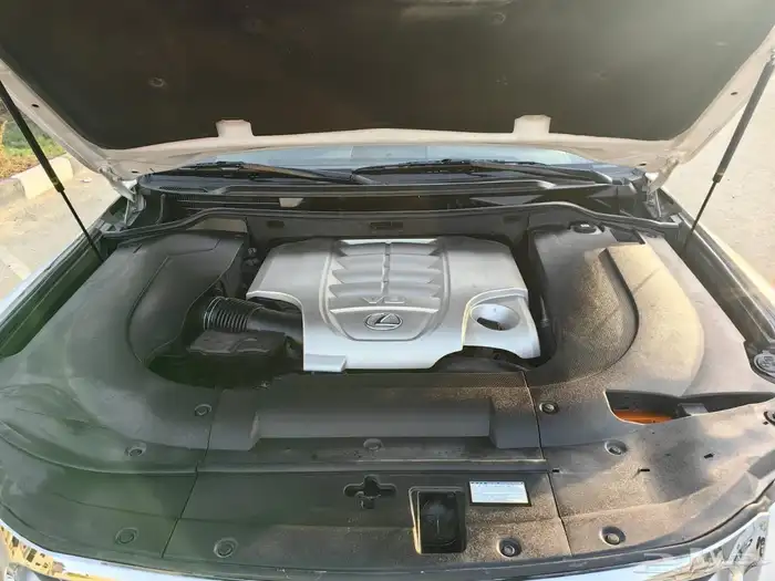 جيب لكزس 2013 570 32