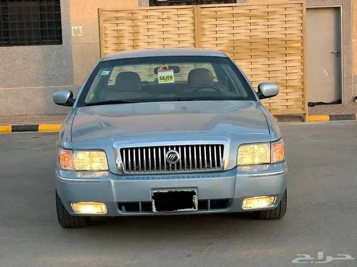 جراند ماركيز 2009 للبيع 1