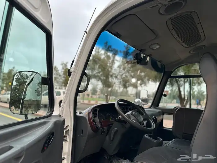 هونداي كونتي موديل 2016 سعودي قير عادي ديزل 11