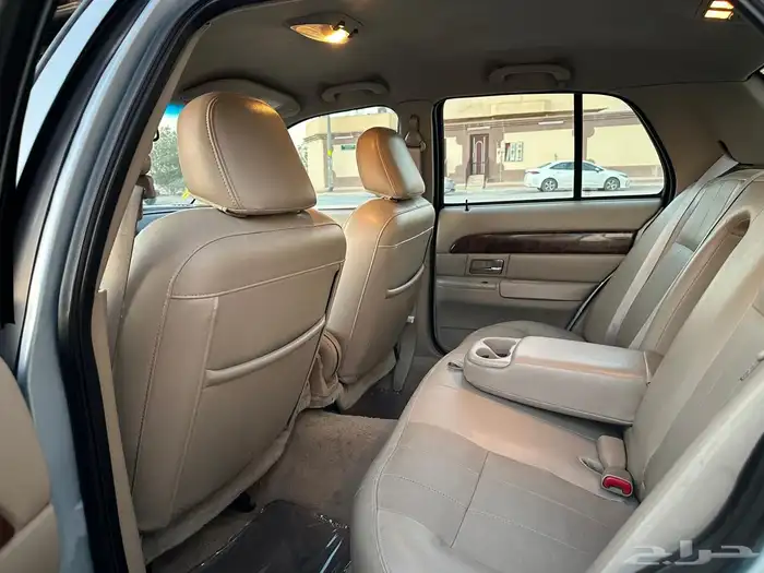 جراند ماركيز 2009 للبيع 32