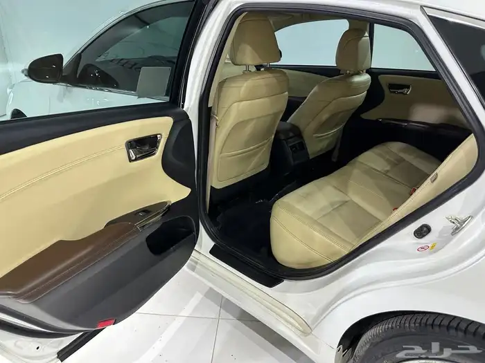 تويوتا افالون 2016 XLE سعودي 13