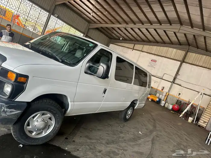 بيع فورد 350 فان موديل 2013 1