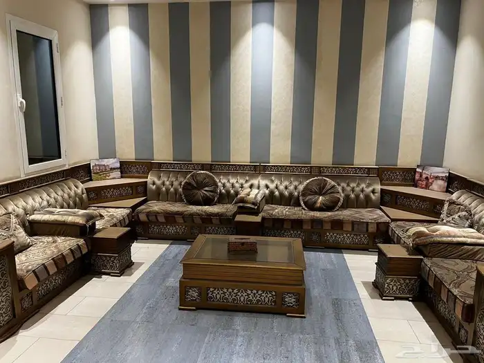 شقة ارضيه حي احد للبيع مساحة 181 م 4