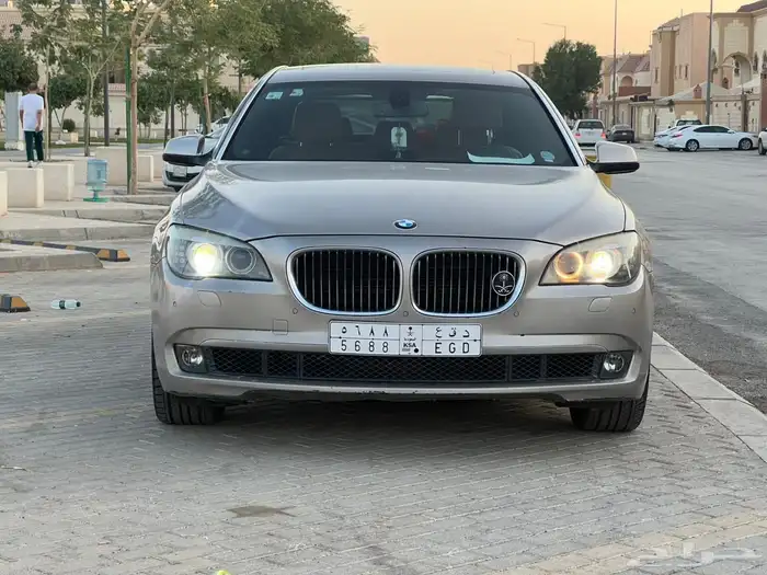 بي ام دبليو 730 0