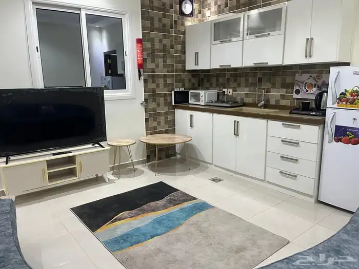 خلف الراشد مول شقق مفروشة للايجار اليومي والشهري 26