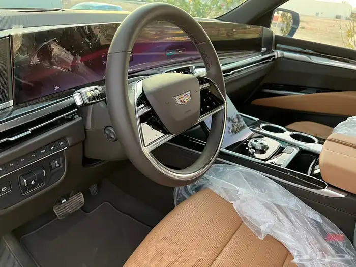 كاديلاك اسكاليد 2025 10