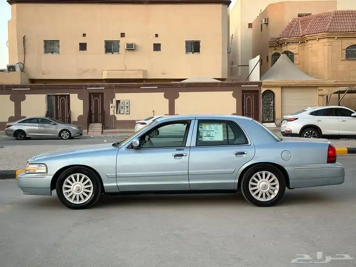 جراند ماركيز 2009 للبيع 6