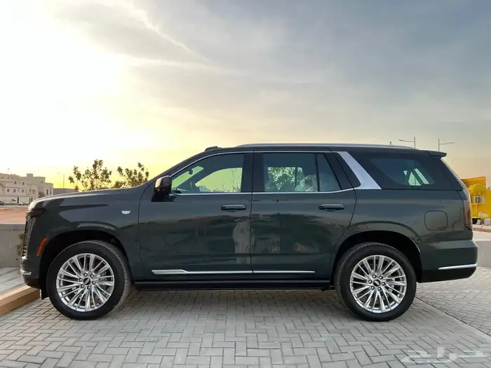 كاديلاك اسكاليد 2025 3