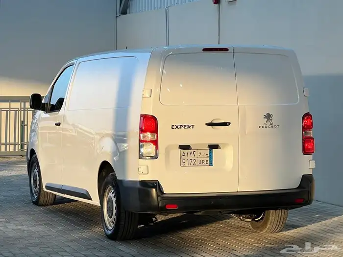 باص بيجو - اكسبيرت - 2021 -2022 - عدت موديلات 9