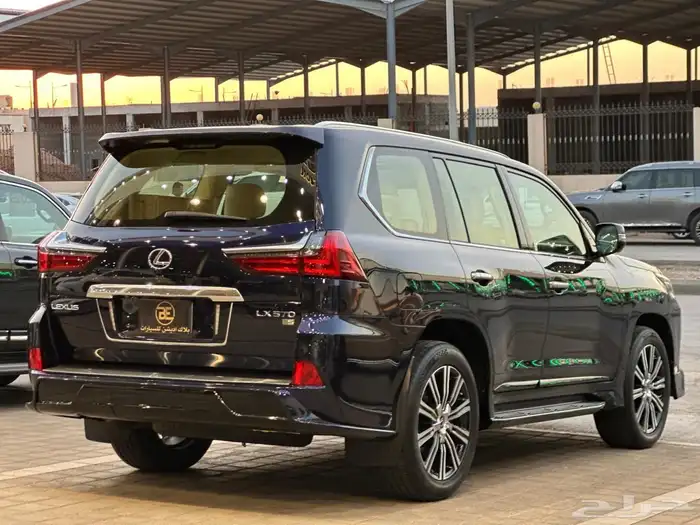 لكزس 2018 3