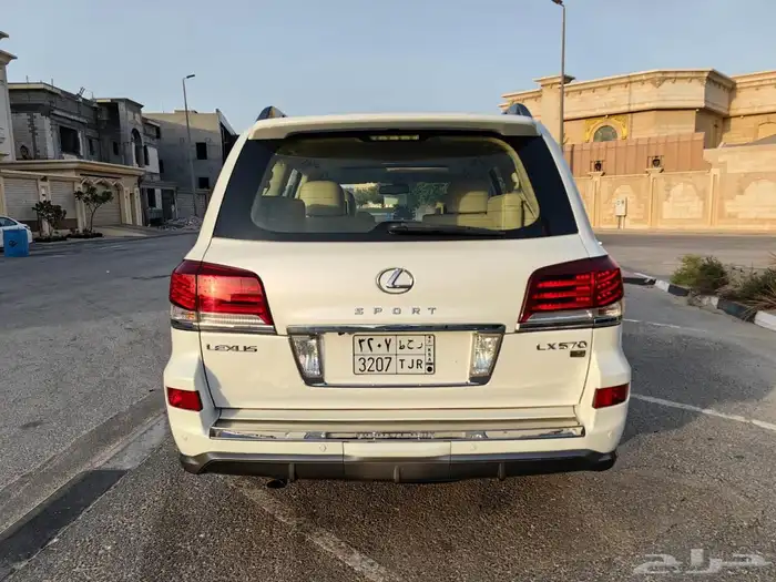 جيب لكزس 2013 570 4