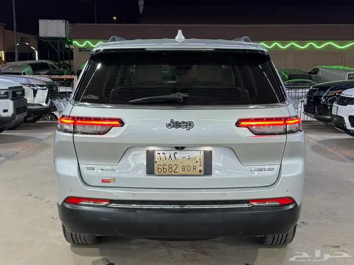 جراند شيروكي ليمتد 2022 ( سعودي بحالة الوكالة ) 7