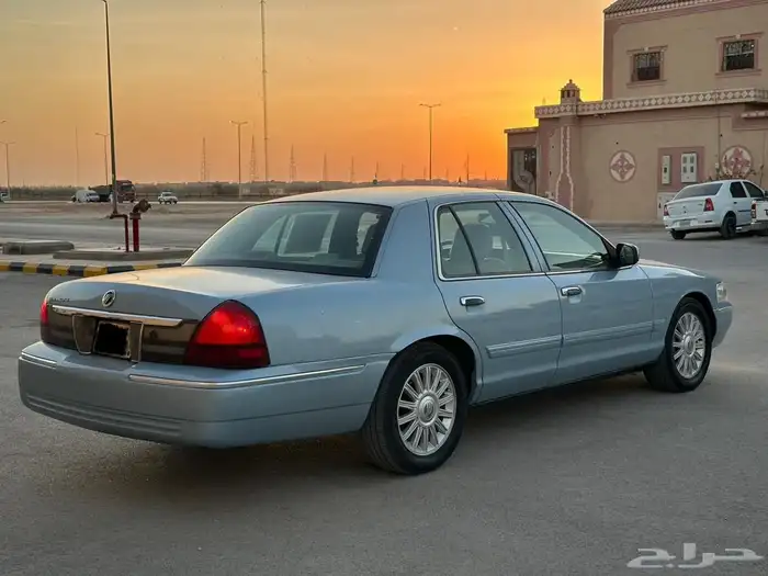 جراند ماركيز 2009 للبيع 11