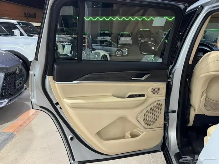 جراند شيروكي ليمتد 2022 ( سعودي بحالة الوكالة ) 28