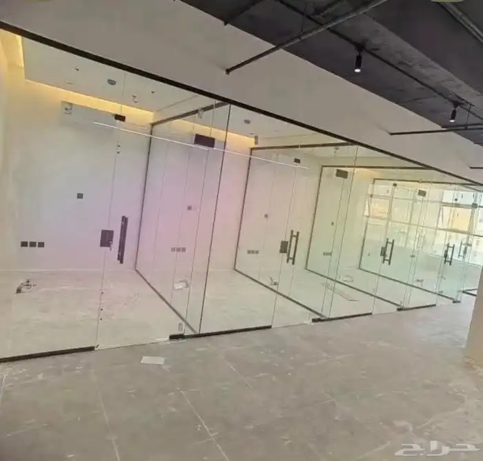 زجاج سكريت مكاتب وشوارات ودربزين وواجهات 2