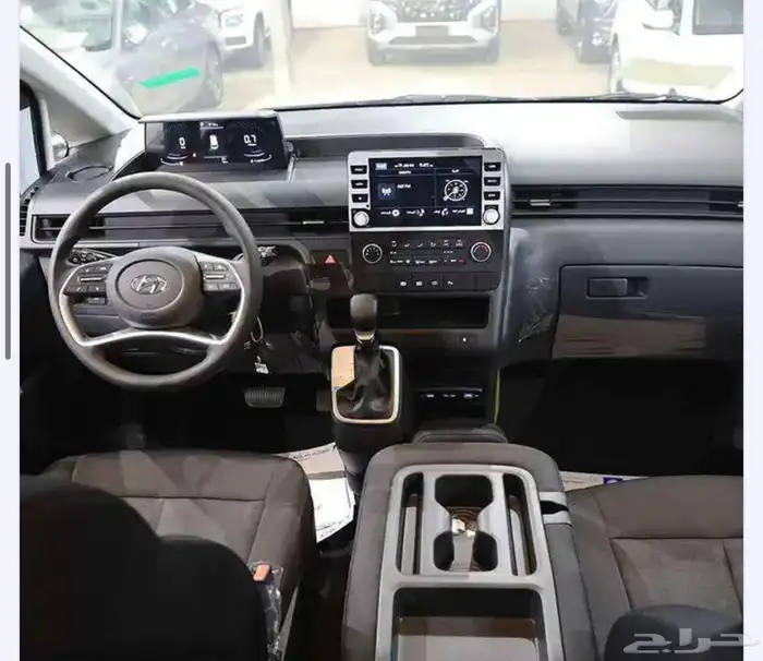 هيونداي ستاريا ديزل 9 راكب 2025 1